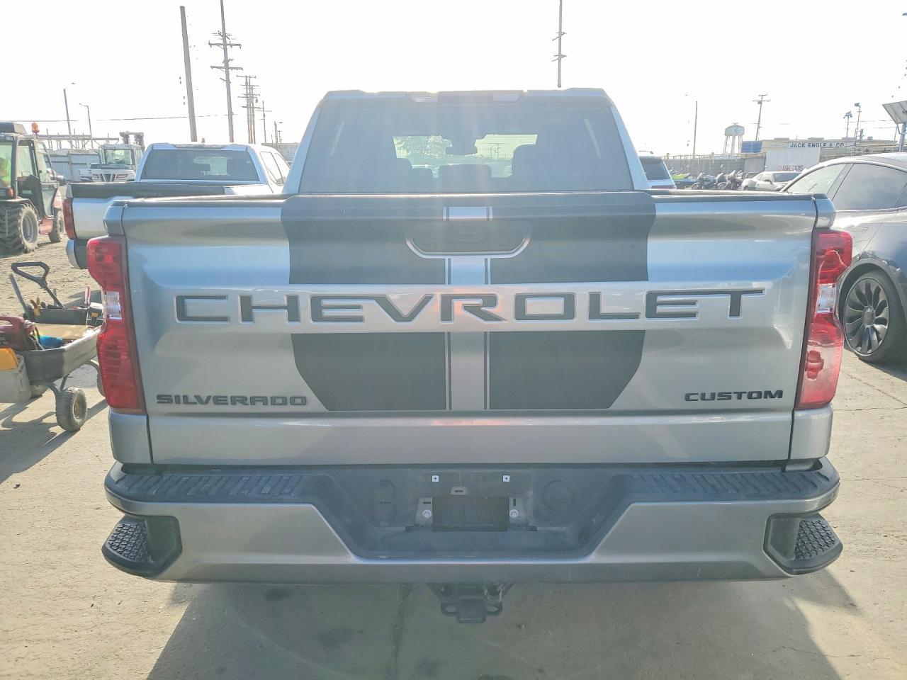 2024 Chevrolet Silverado C1500 Custom - Фото 6