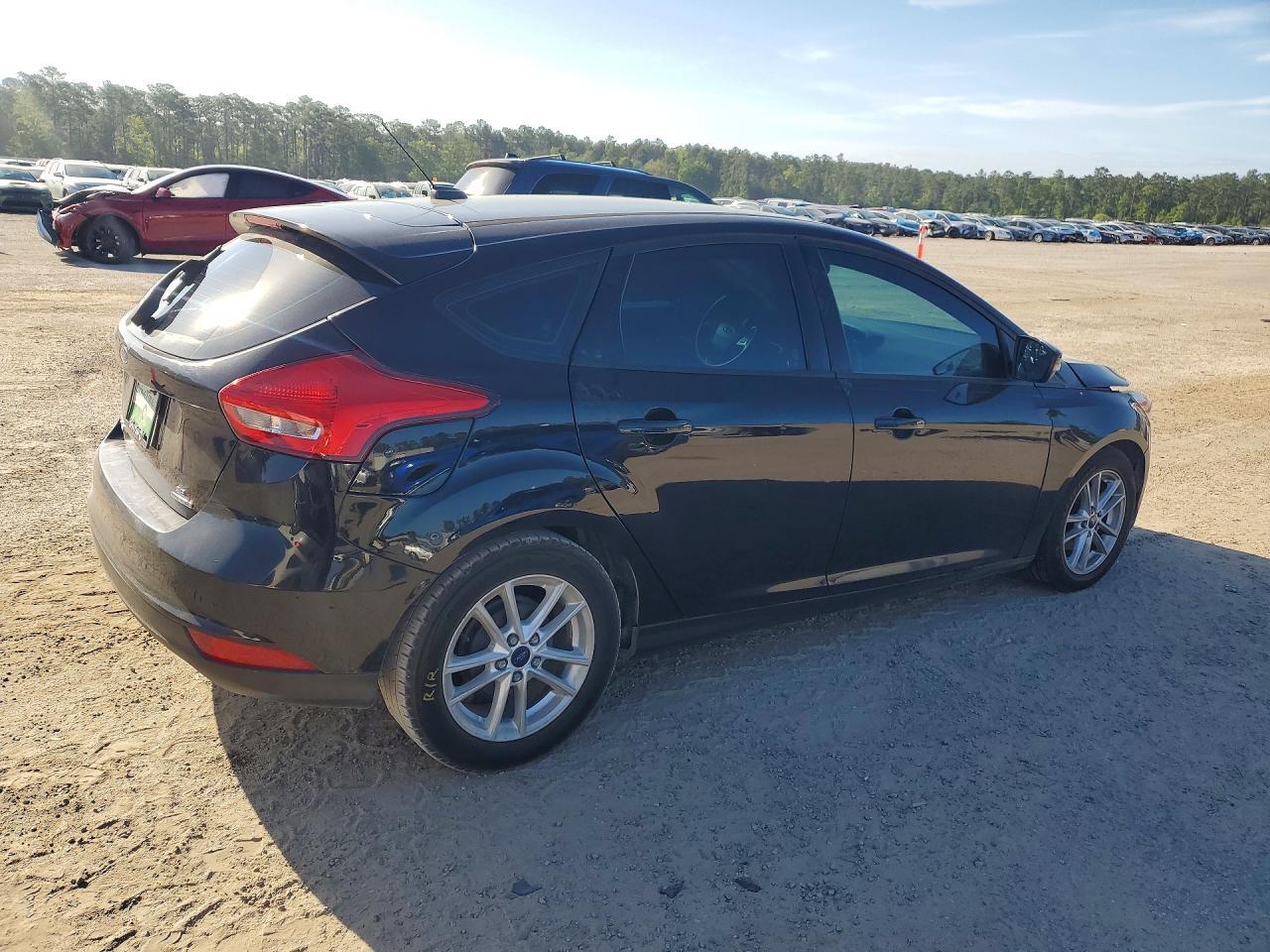 2016 Ford Focus Se - Фото 3