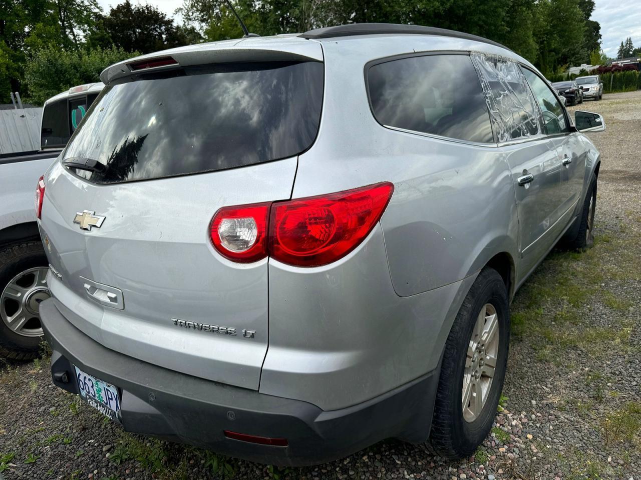 2010 Chevrolet Traverse Lt - Image 4
