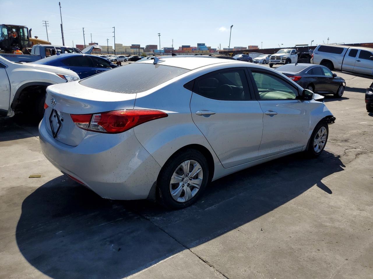 2013 Hyundai Elantra Gls - Фото 3