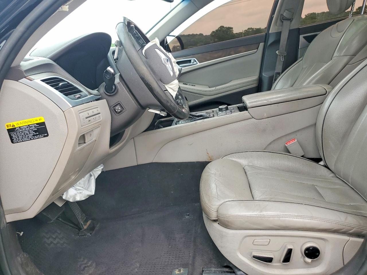 2015 Hyundai Genesis 3.8L - Image 7