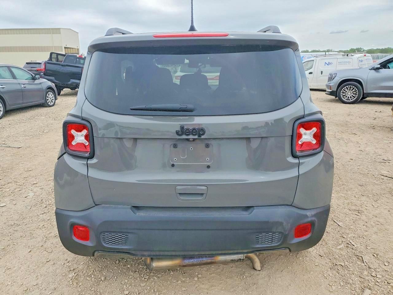 2020 Jeep Renegade Latitude - Фото 6