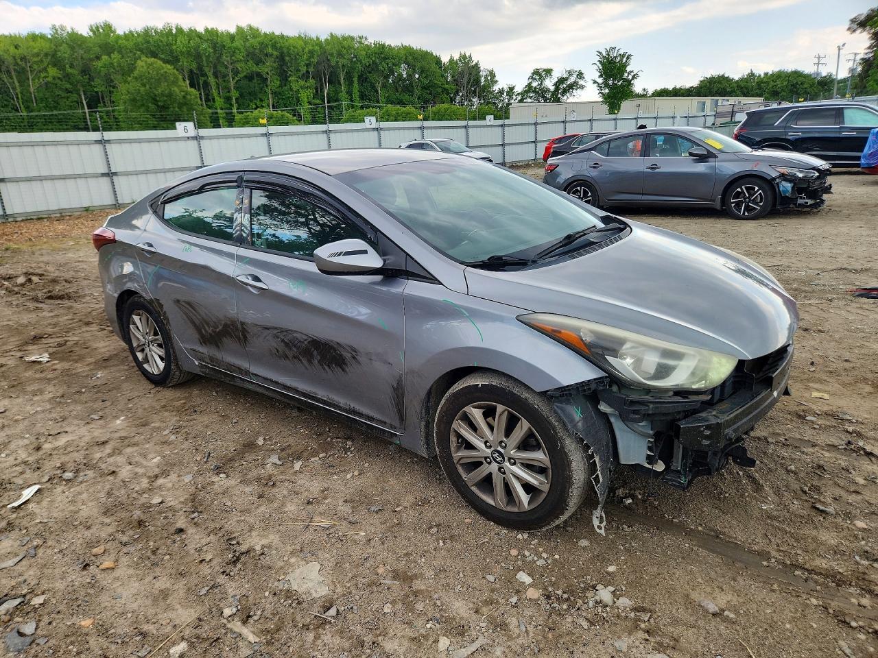 2015 Hyundai Elantra Se - Фото 4