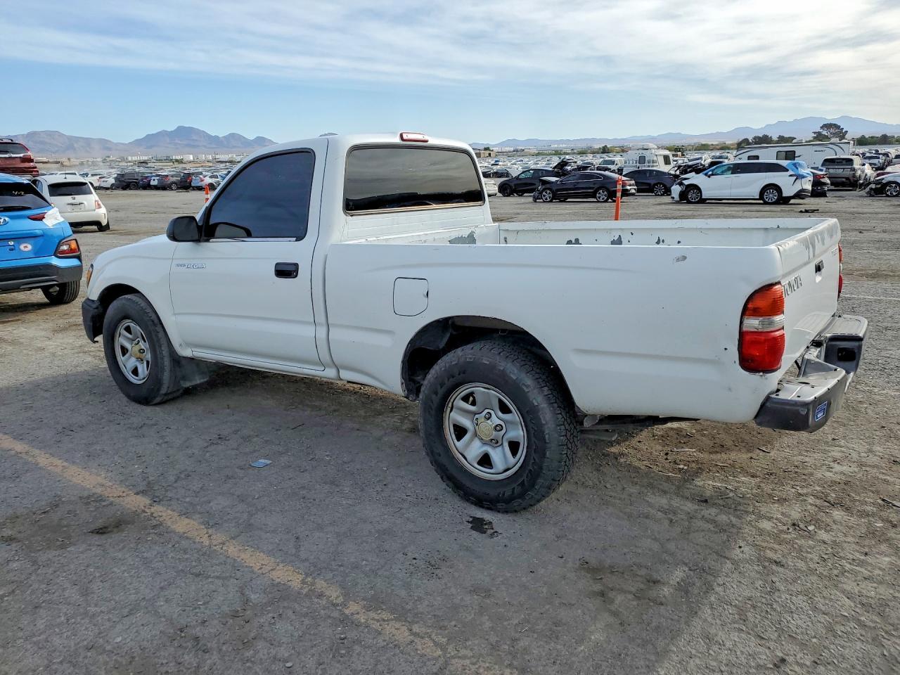 2002 Toyota Tacoma - Фото 2