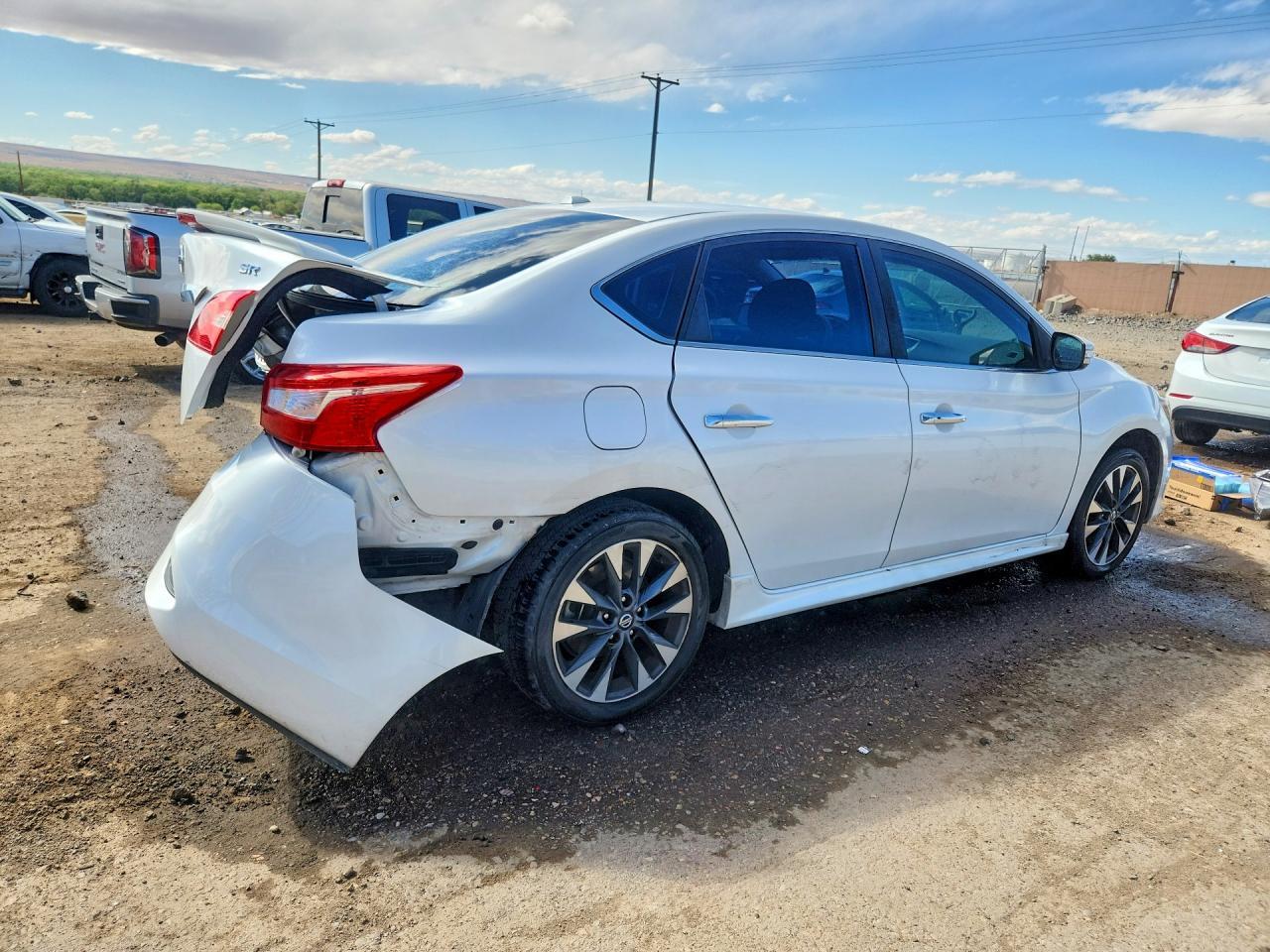 2019 Nissan Sentra Sr - Image 3