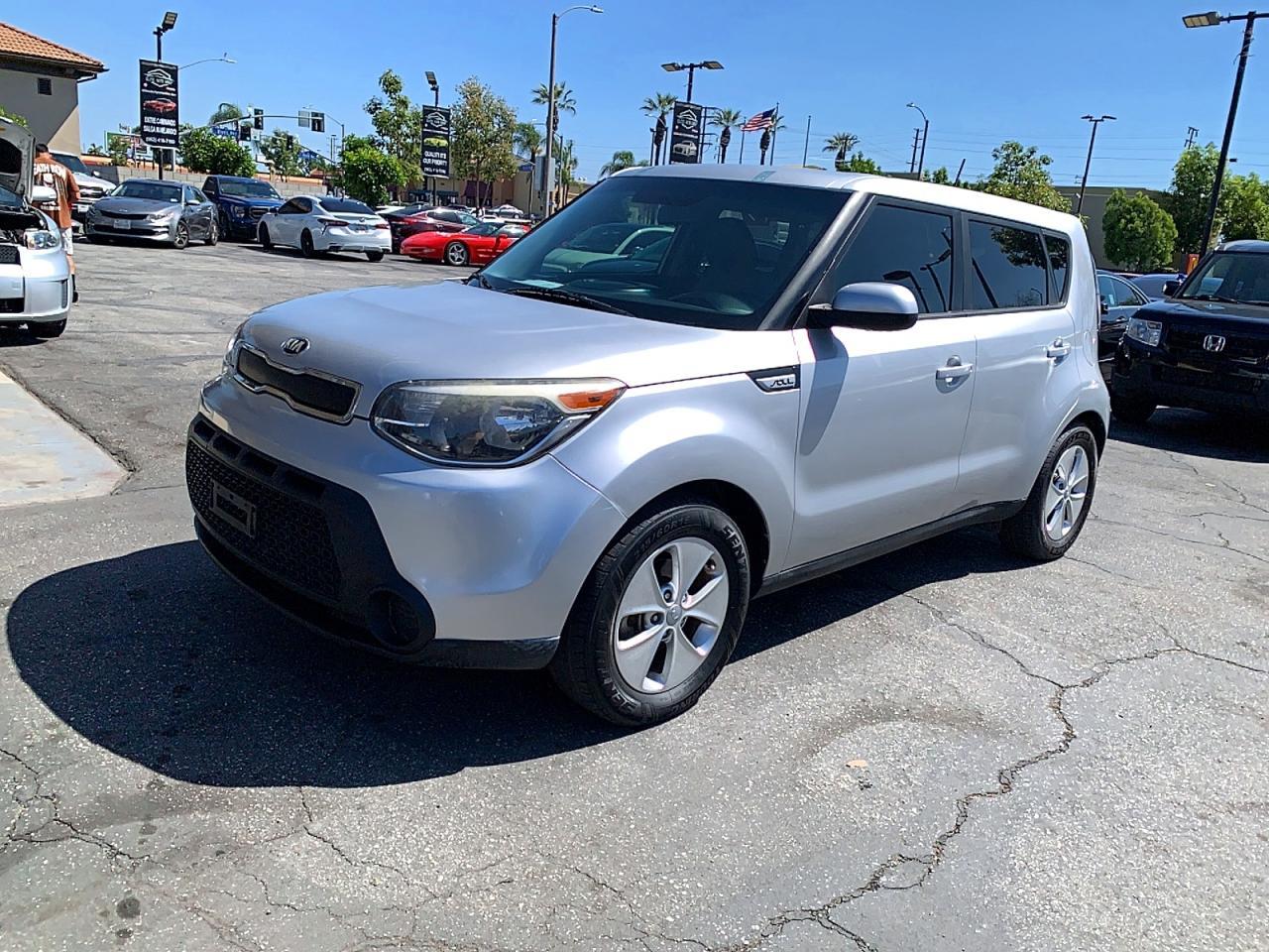 2016 Kia Soul Base - Image 2