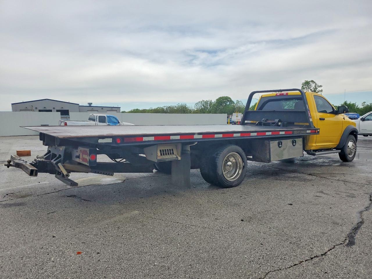 2016 Ram 5500 - Image 3
