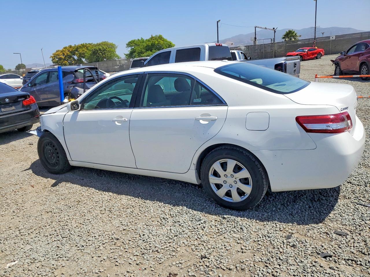 2011 Toyota Camry - Image 2