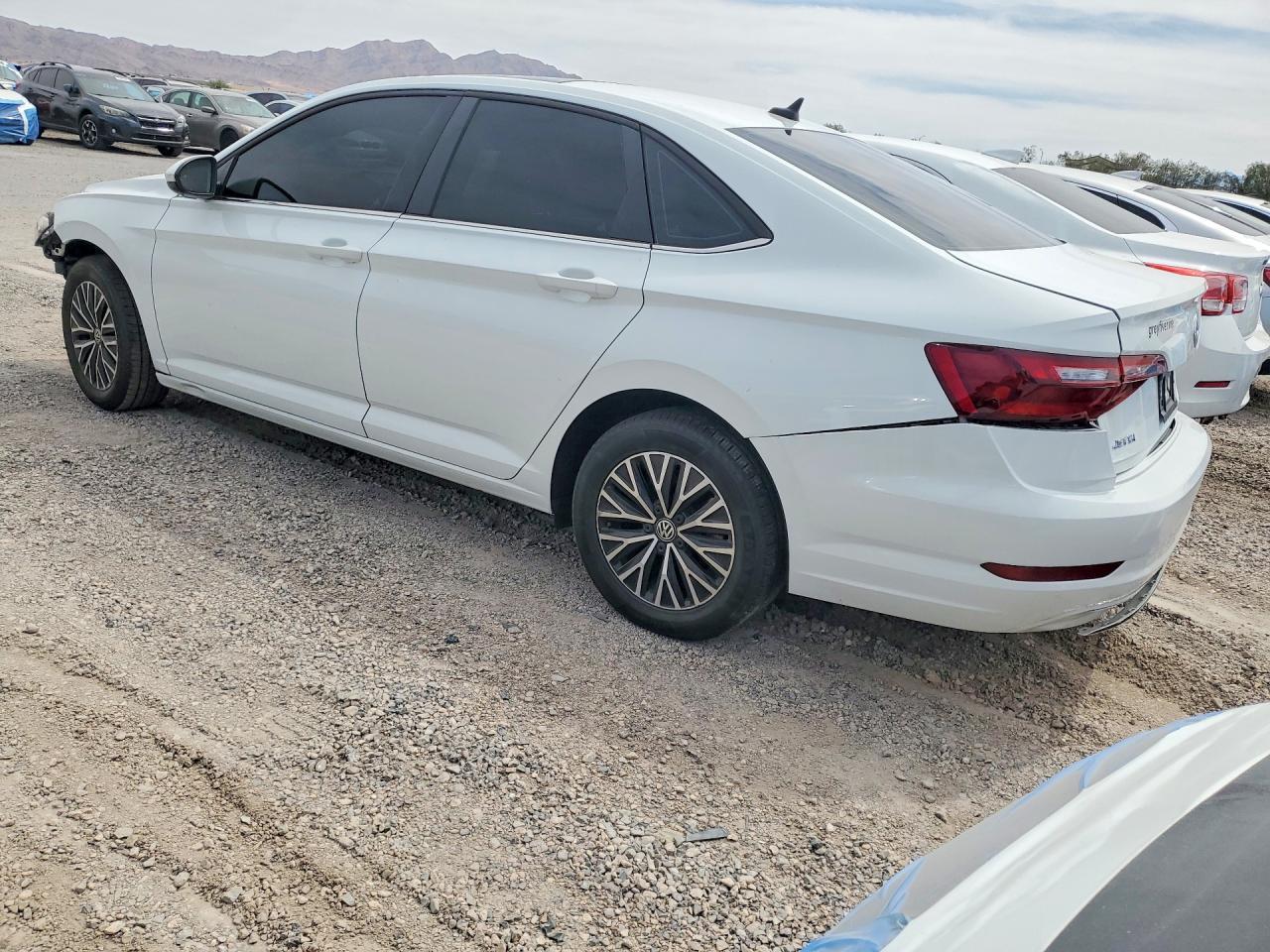 2021 Volkswagen Jetta S - Фото 2
