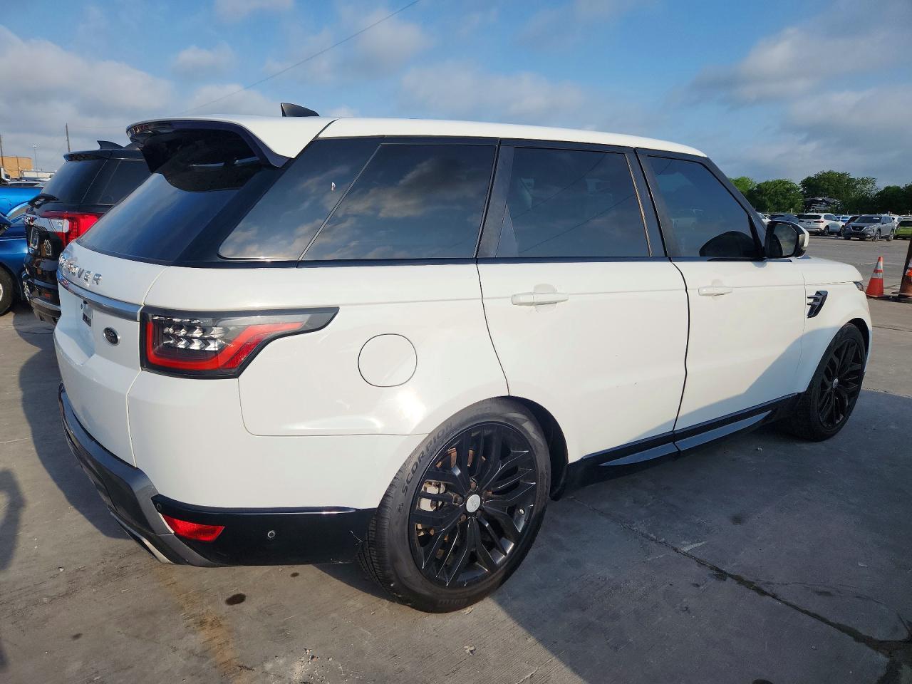 2018 Land Rover Range Rover Sport Hse - Image 3