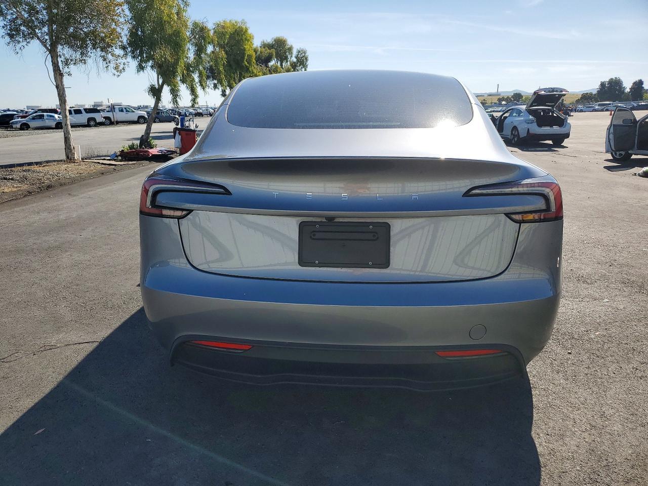 2024 Tesla Model 3 - Фото 6