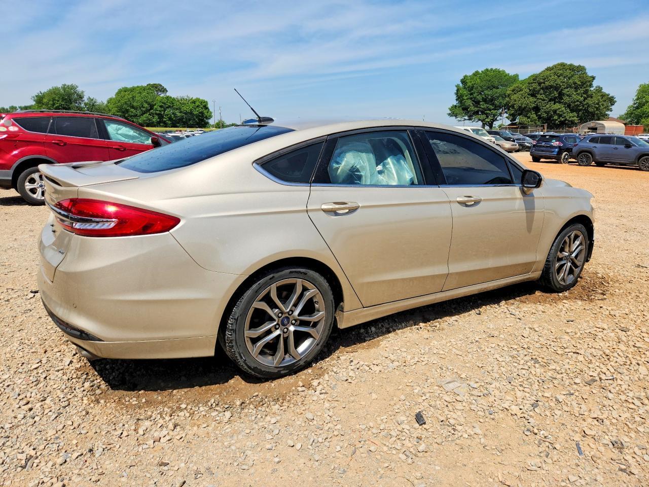 2017 Ford Fusion Se - Фото 3