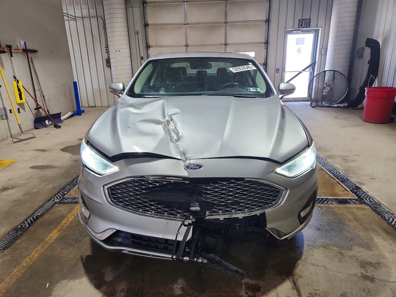 2020 Ford Fusion Titanium - Фото 5