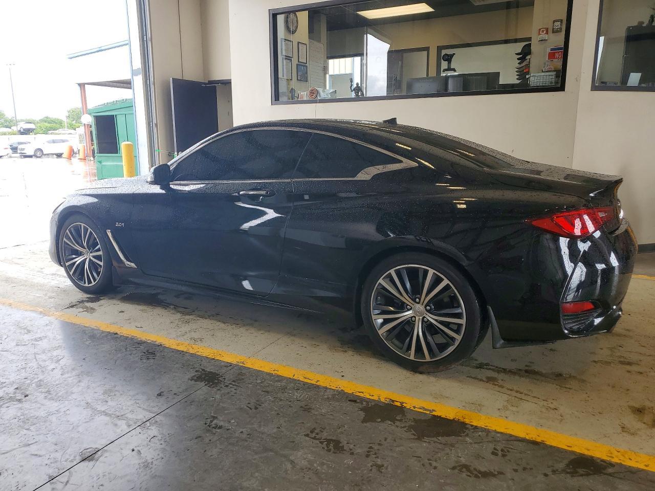 2019 Infiniti Q60 3.0T Luxe - Image 2
