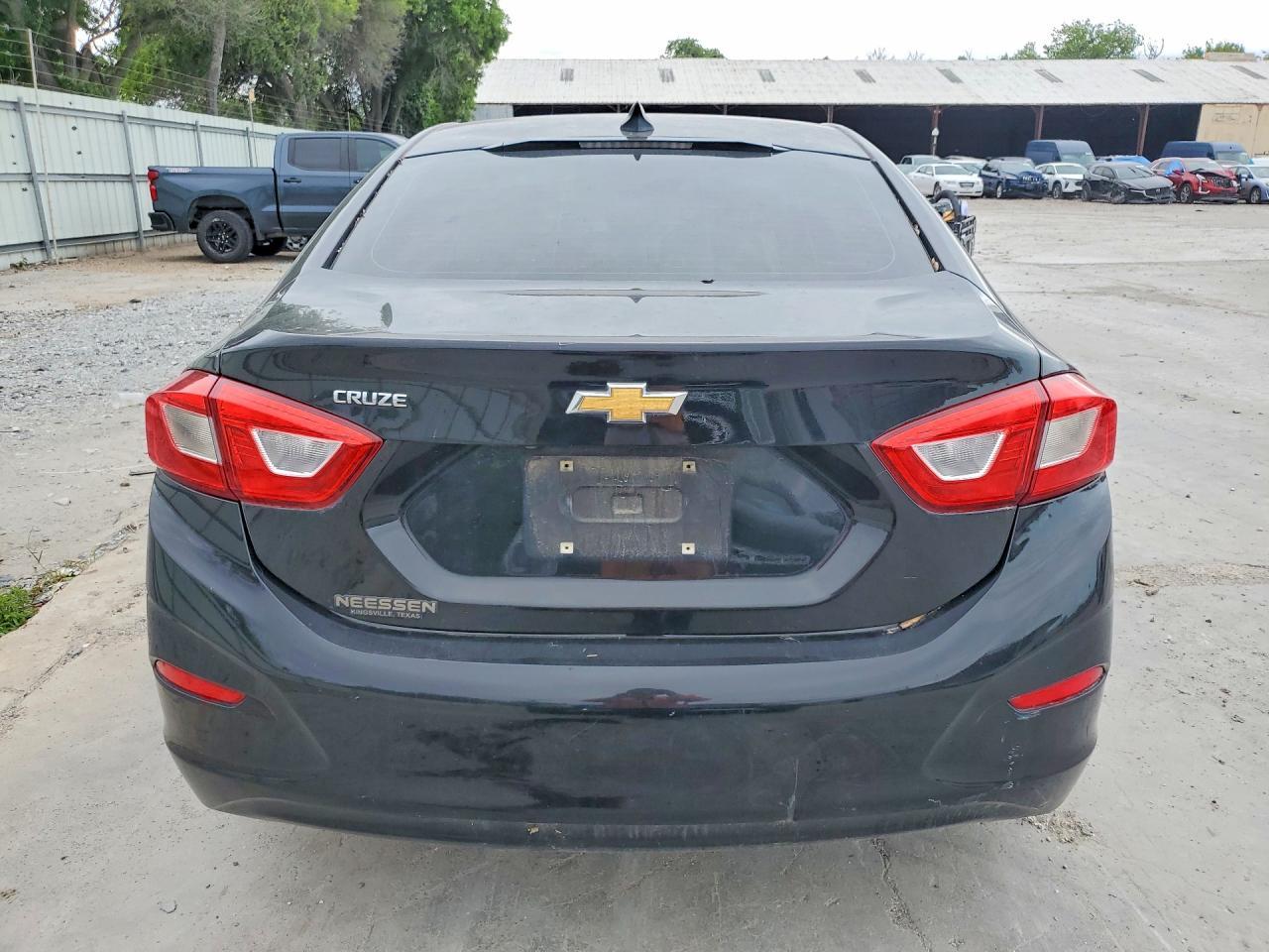 2018 Chevrolet Cruze Ls - Фото 6