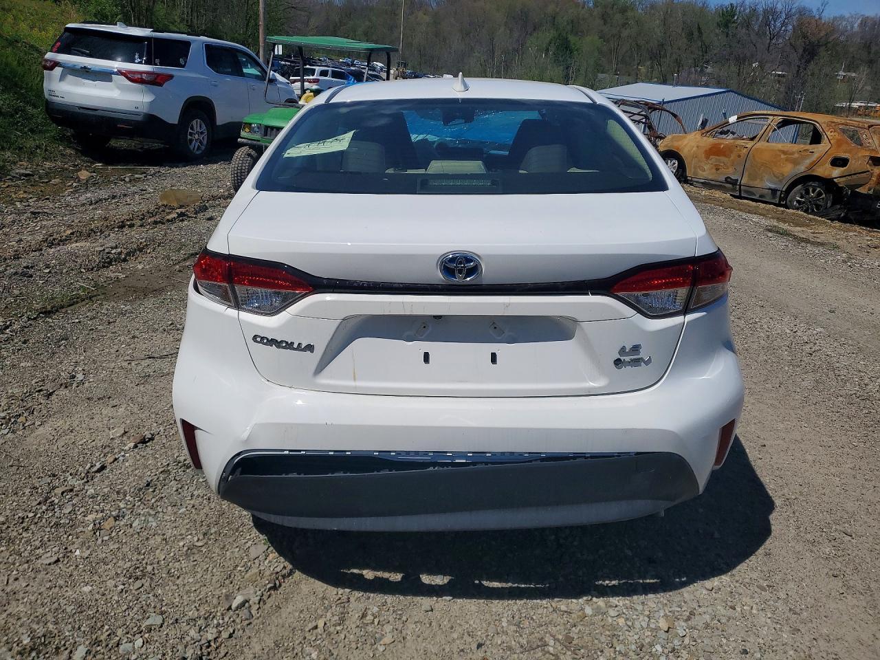 2025 Toyota Corolla Hybrid Le - Image 6