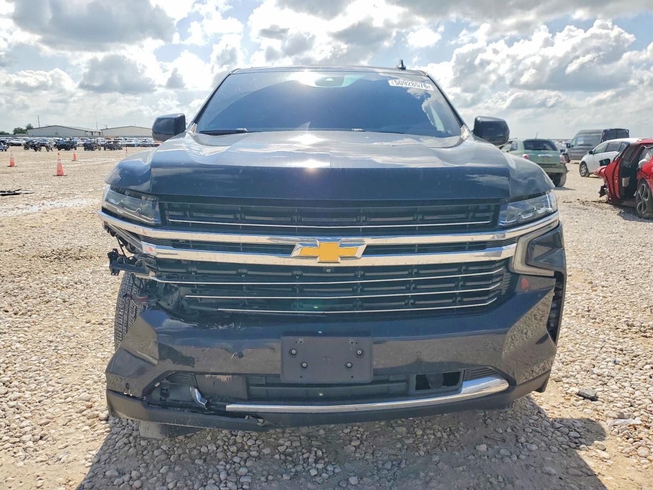 2024 Chevrolet Suburban C1500 Lt - Image 5