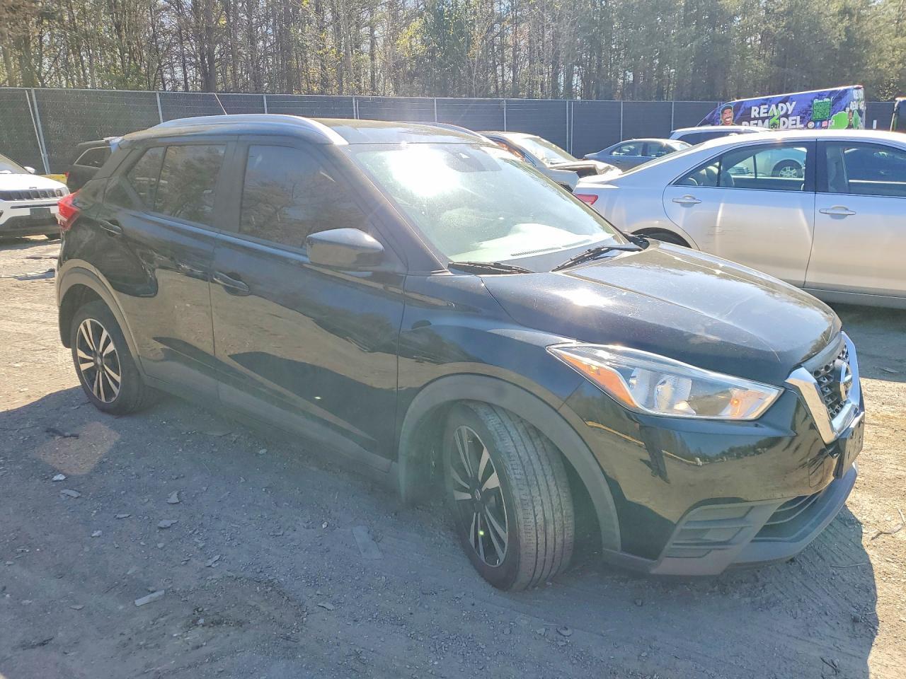 2020 Nissan Kicks Sv - Image 4