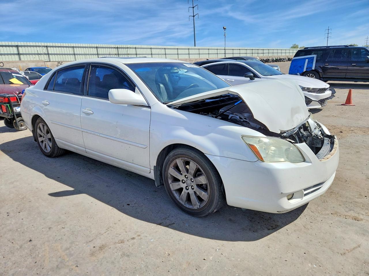 2006 Toyota Avalon Touring - Image 4