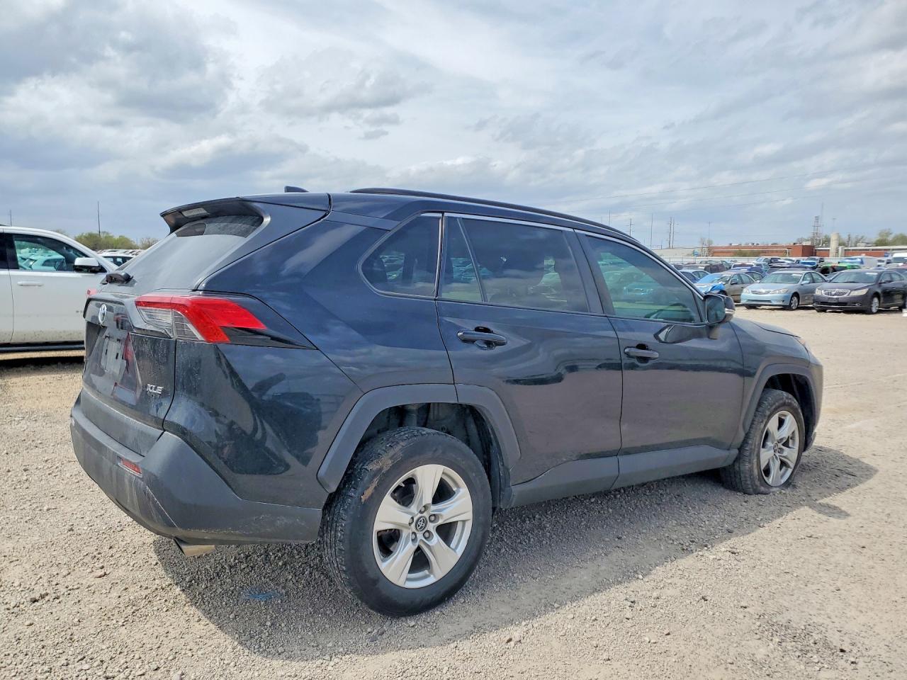 2019 Toyota Rav4 Xle - Фото 3