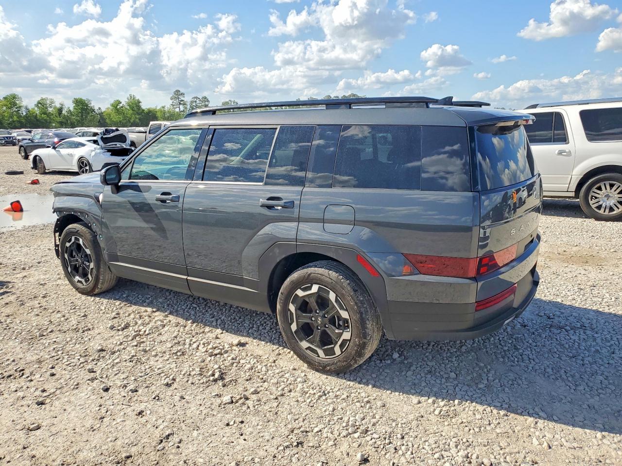 2025 Hyundai Santa Fe Sel - Image 2