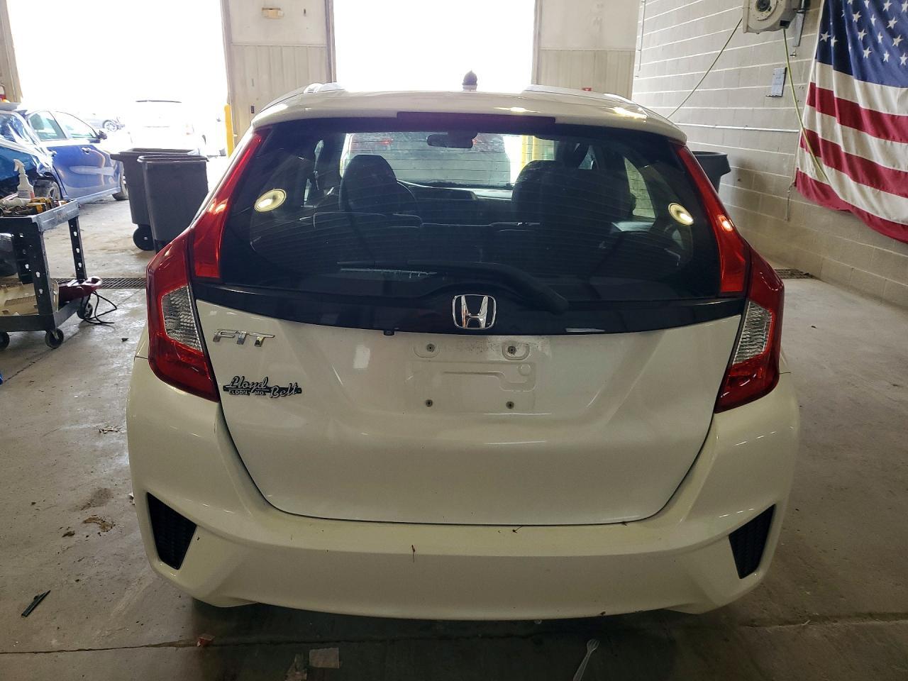 2017 Honda Fit Lx - Image 6
