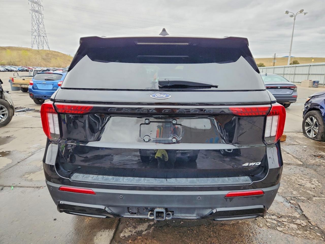 2025 Ford Explorer St-Line - Фото 6