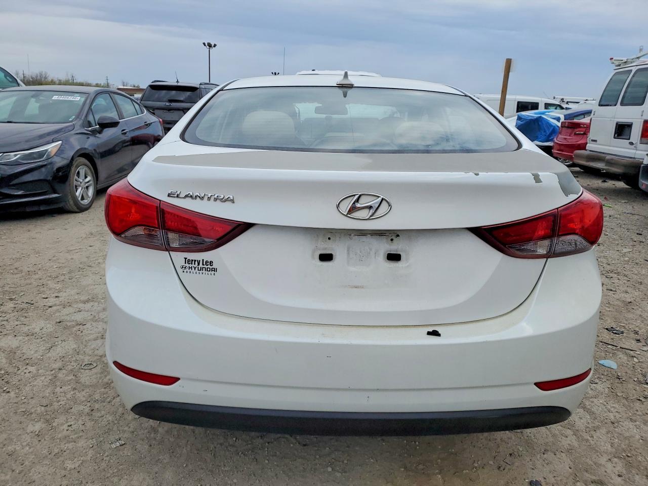 2016 Hyundai Elantra Se - Фото 6