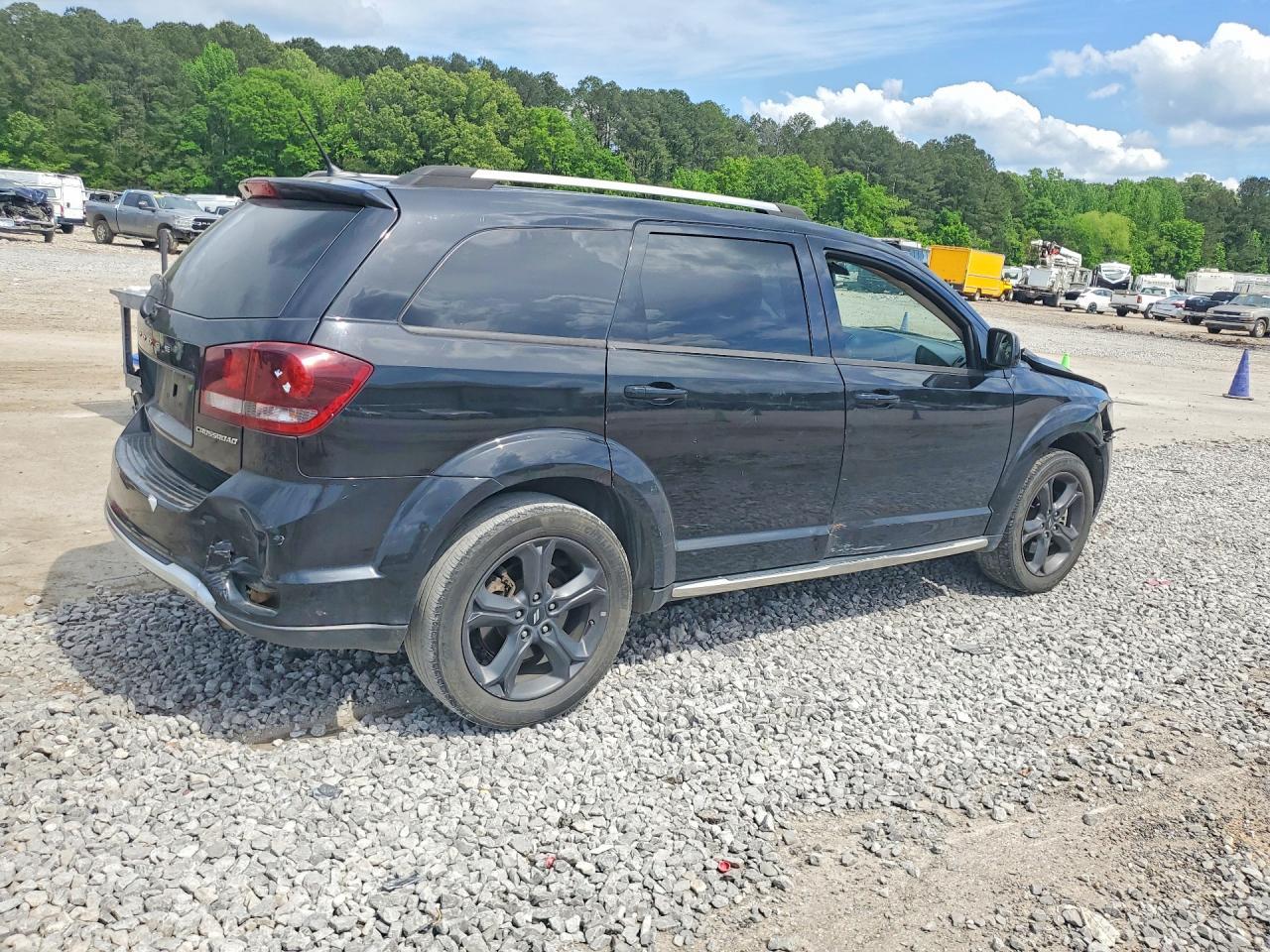 2018 Dodge Journey Crossroad - Фото 3