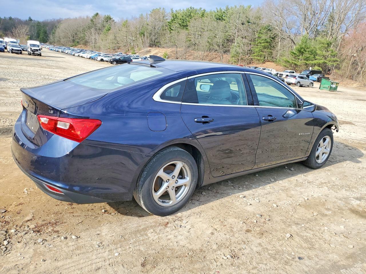 2016 Chevrolet Malibu Ls - Фото 3