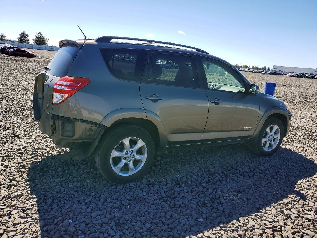 2009 Toyota Rav4 Limited - Image 3