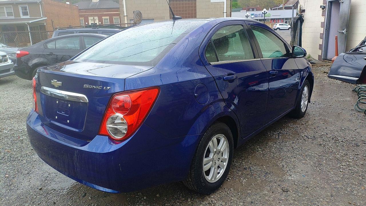 2013 Chevrolet Sonic Lt - Image 4