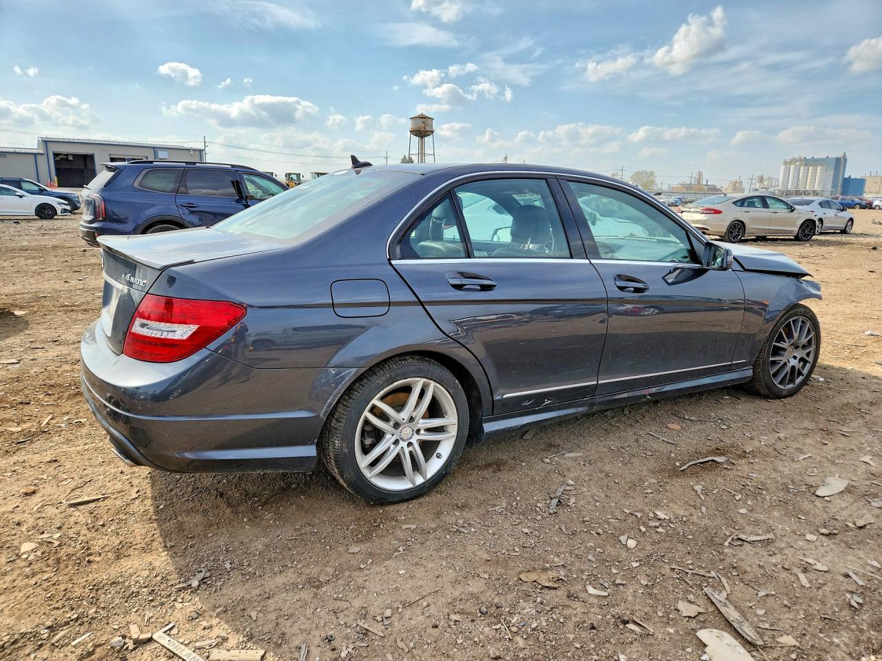2014 Mercedes-Benz C 300 4Matic - Фото 3