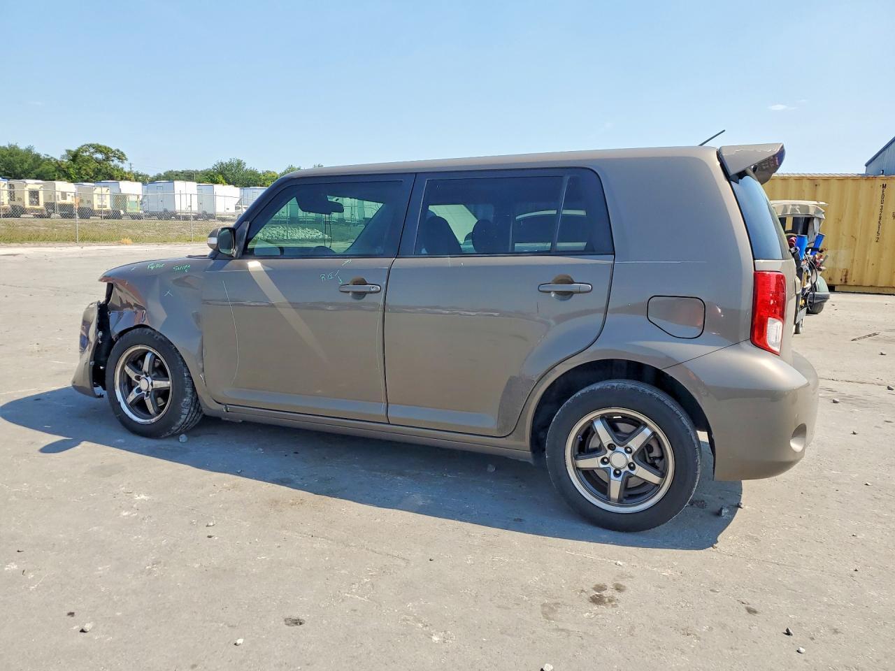 2012 Scion Xb Base - Фото 2