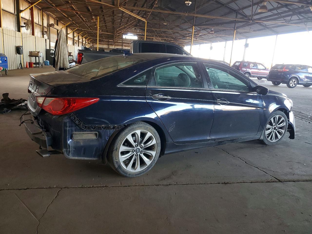 2011 Hyundai Sonata Se - Image 3
