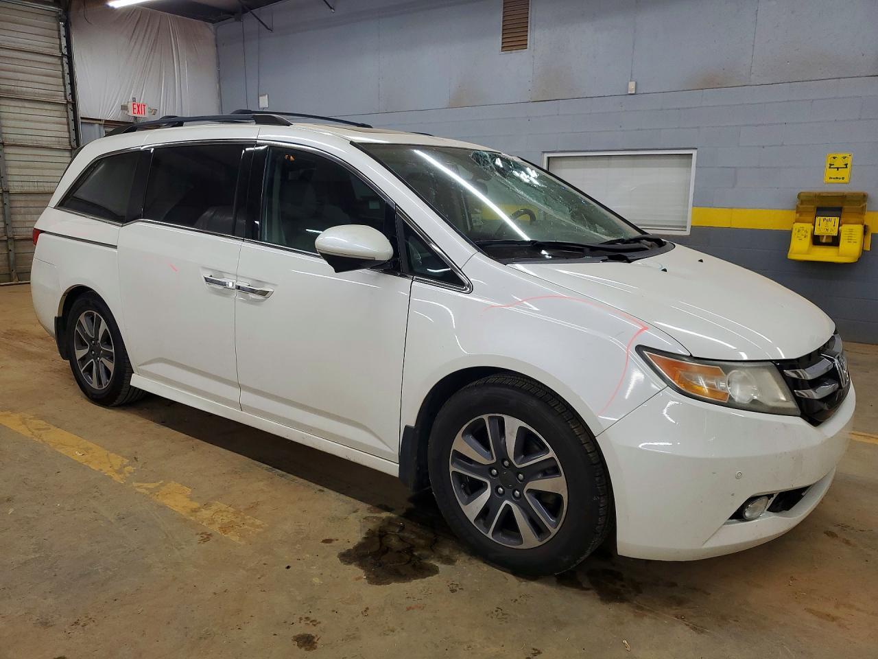 2014 Honda Odyssey Touring - Фото 4