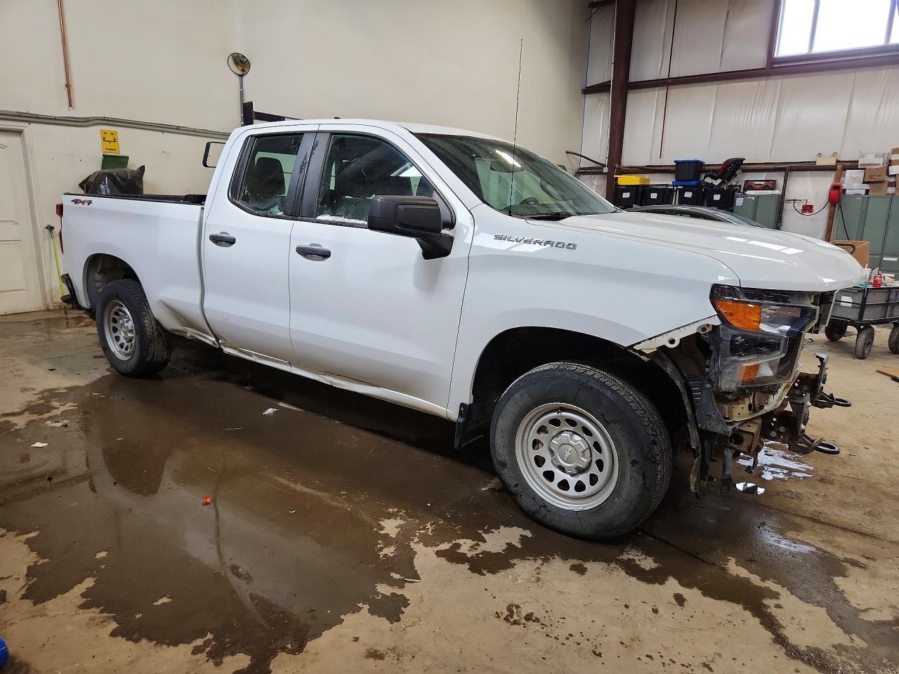 2022 Chevrolet Silverado K1500 - Фото 4