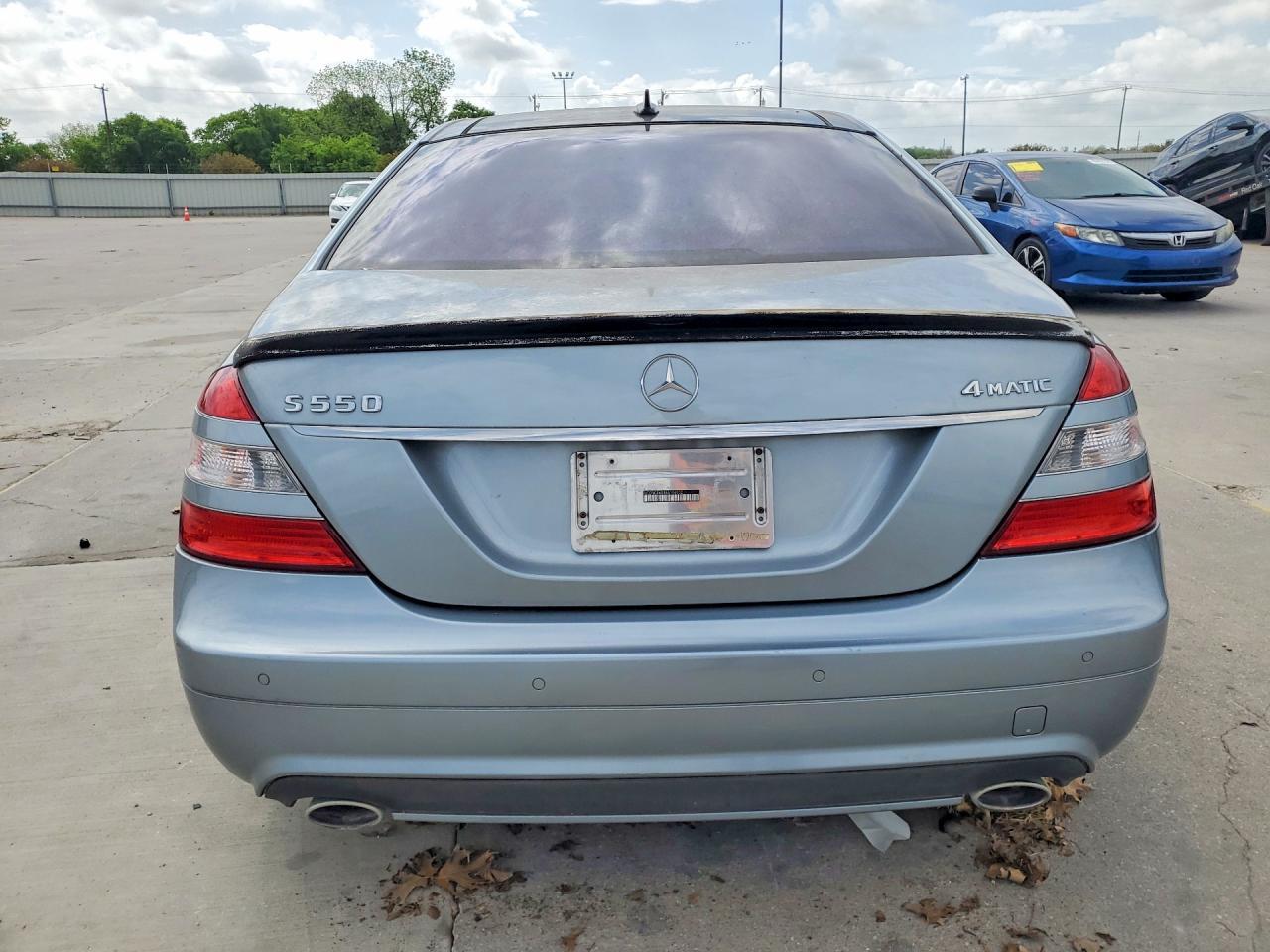 2008 Mercedes-Benz S 550 4Matic - Image 6