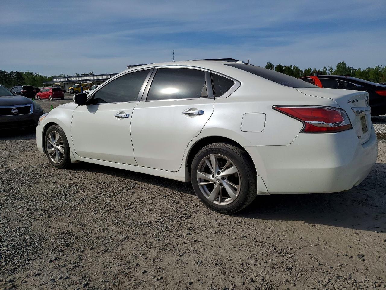2014 Nissan Altima 2.5 Sl - Image 2