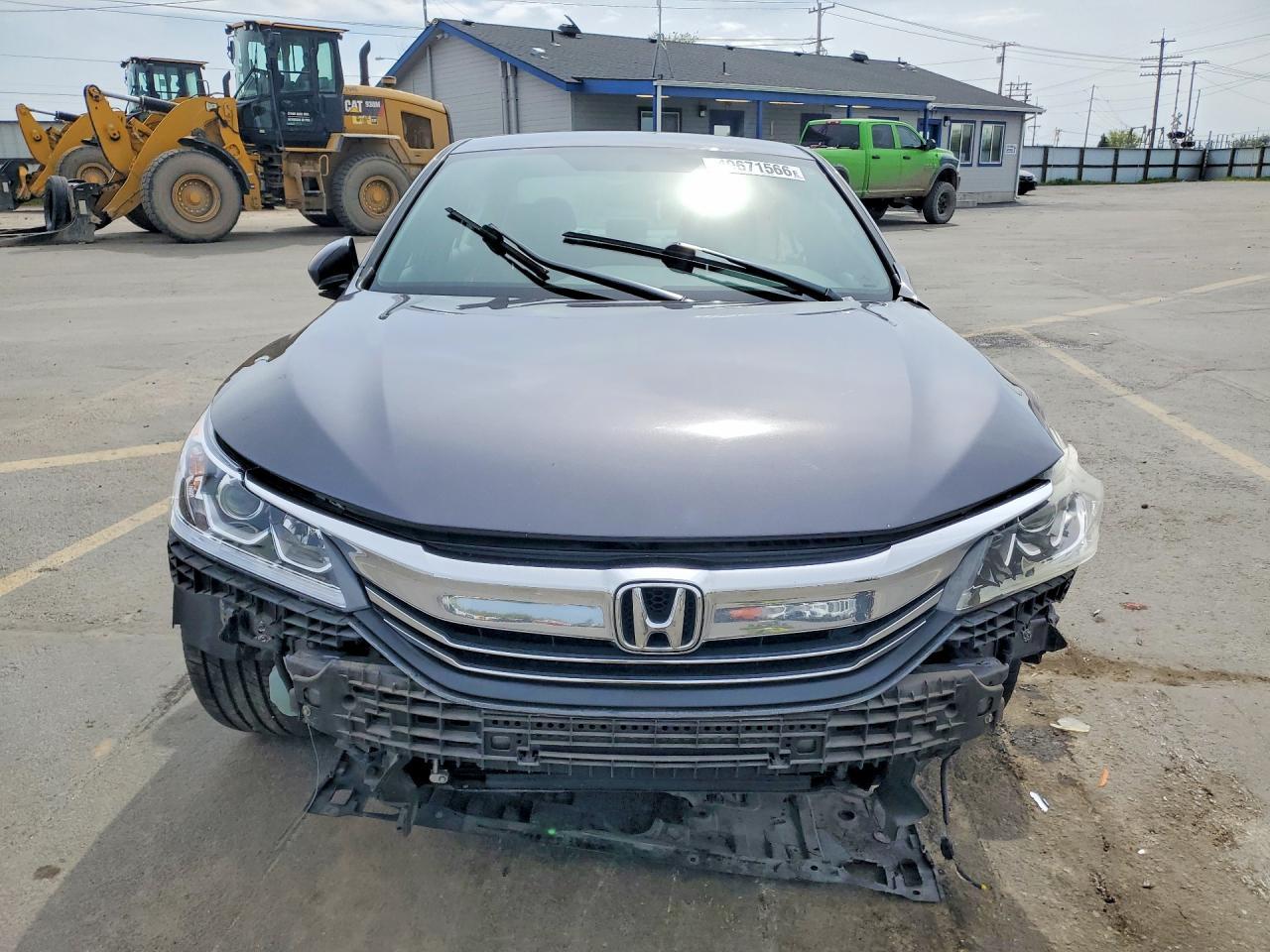 2017 Honda Accord - Image 5