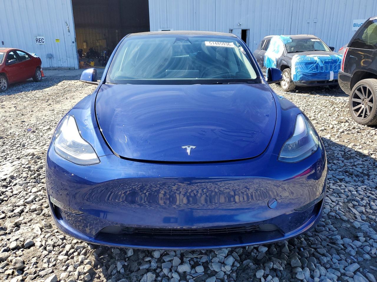 2023 Tesla Model Y - Фото 5