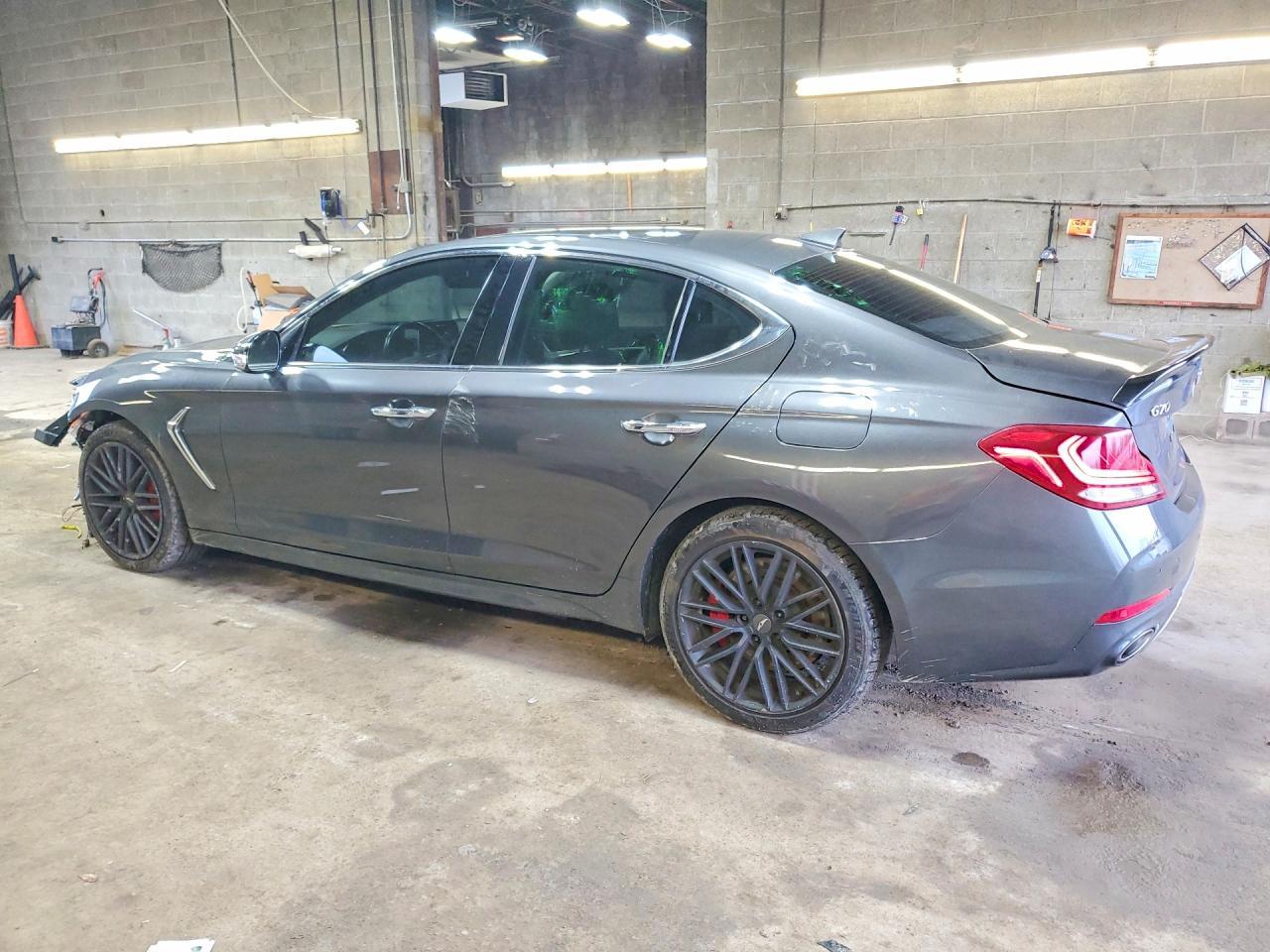 2019 Genesis G70 3.3T Advanced - Image 2