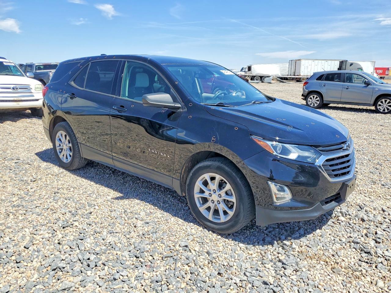 2019 Chevrolet Equinox Ls - Фото 4