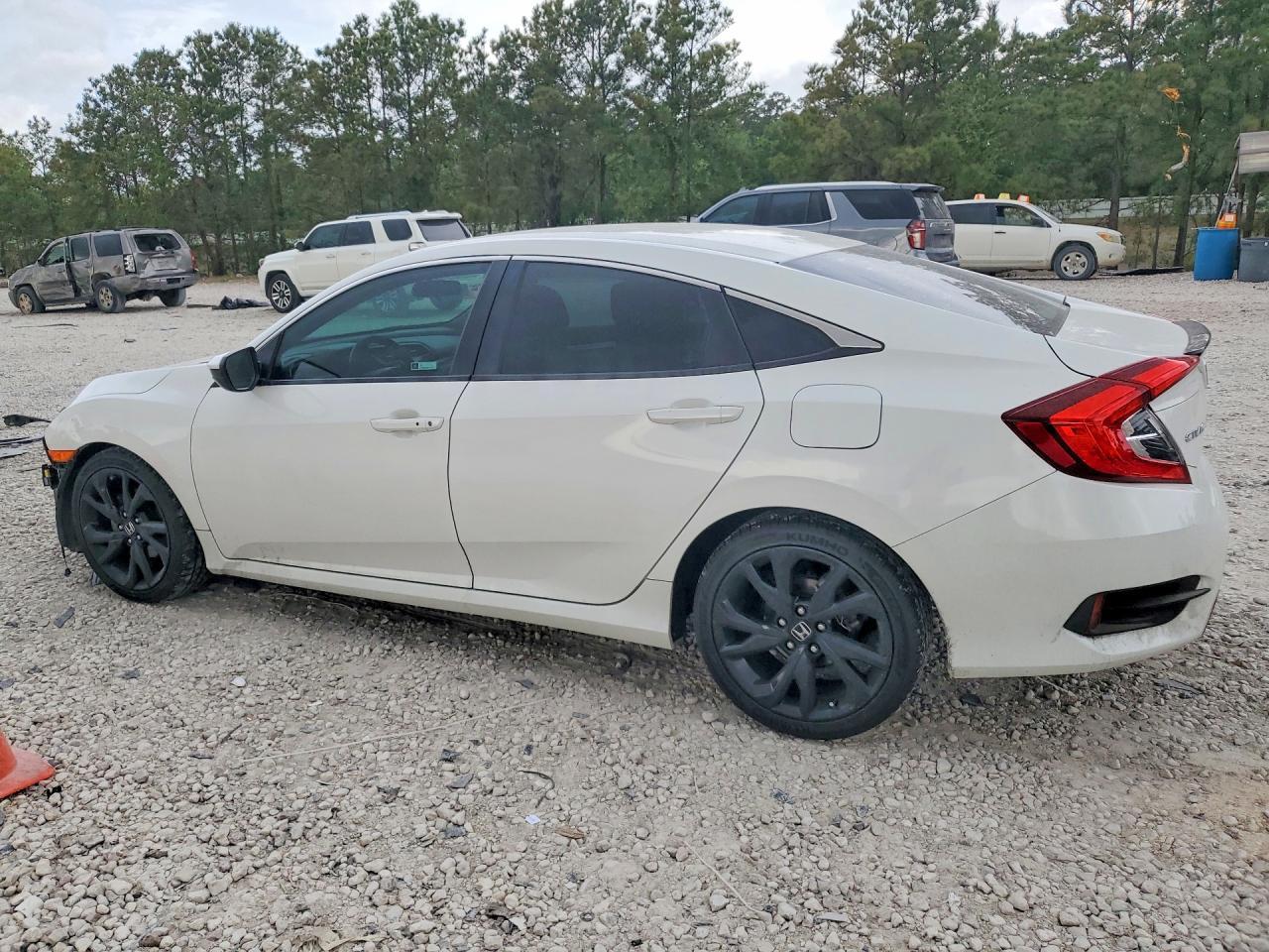 2019 Honda Civic Sport - Фото 2