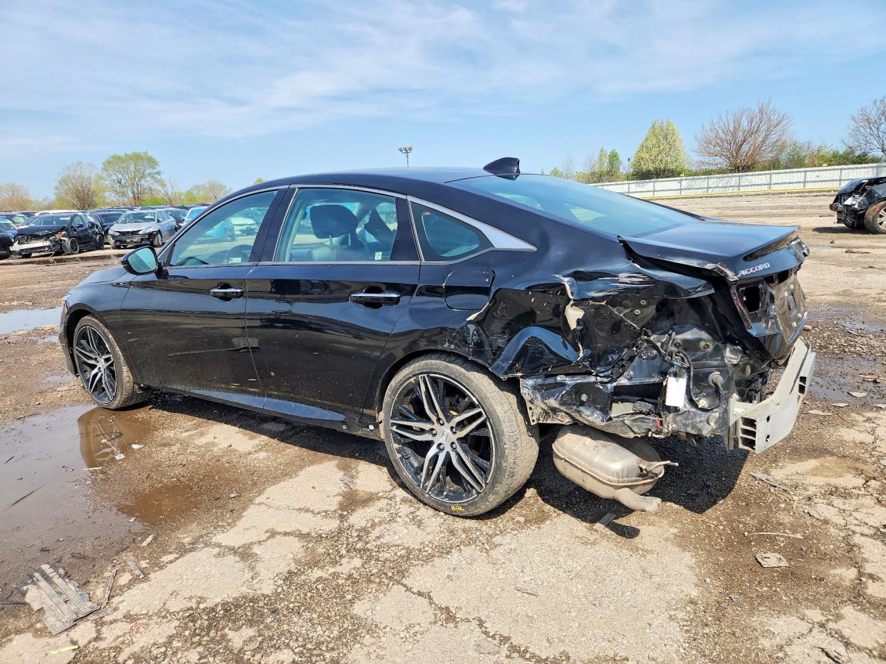 2022 Honda Accord Touring - Фото 2