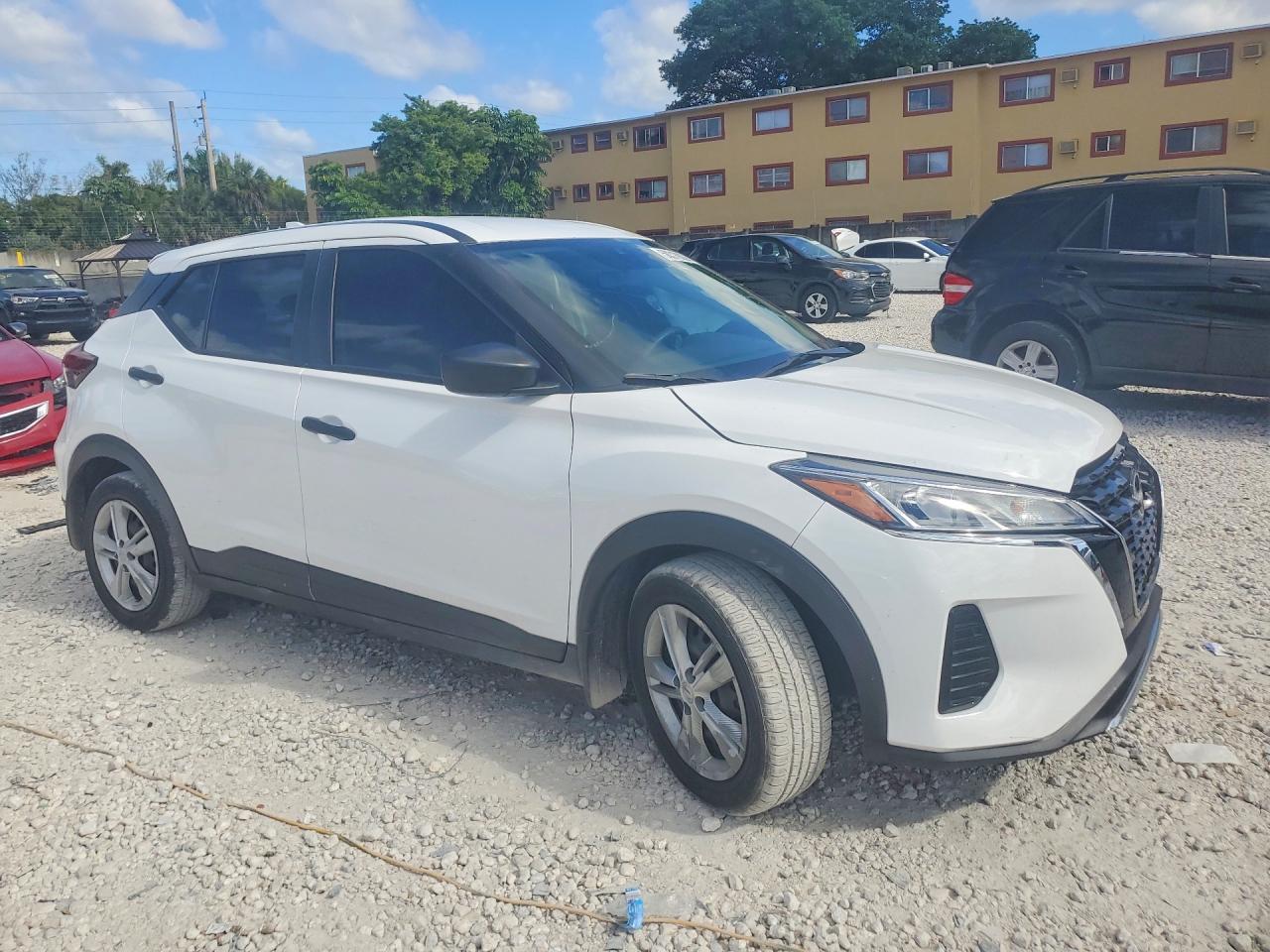 2024 Nissan Kicks S - Фото 4