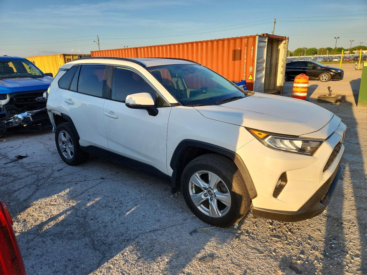 2019 Toyota Rav4 Xle - Фото 4