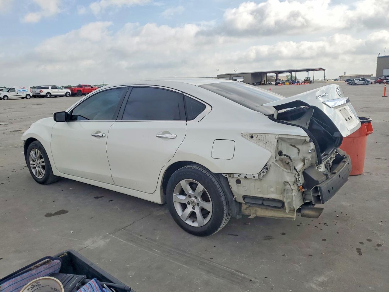 2013 Nissan Altima 2.5 - Image 2