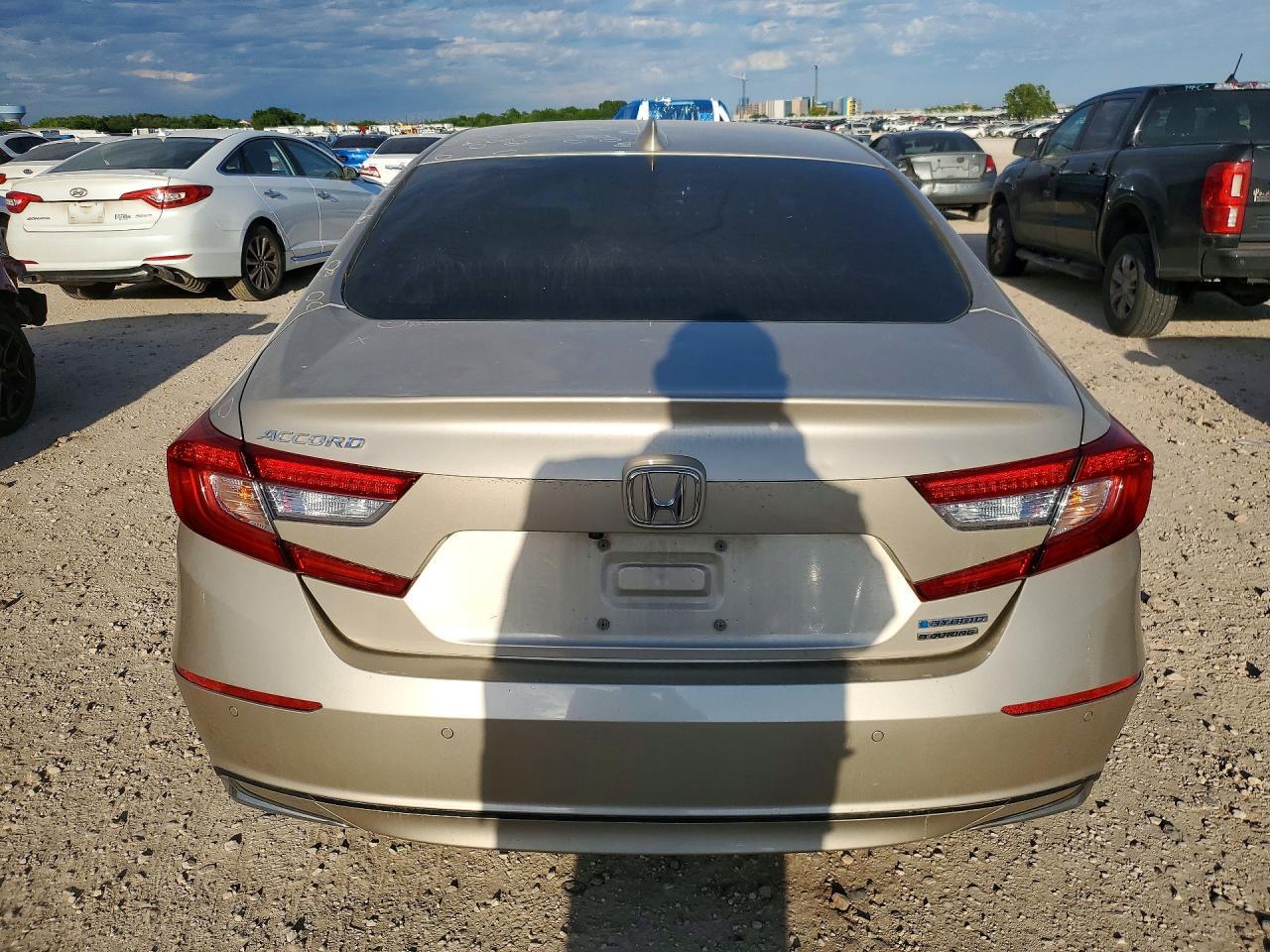 2020 Honda Accord Touring Hybrid - Фото 6