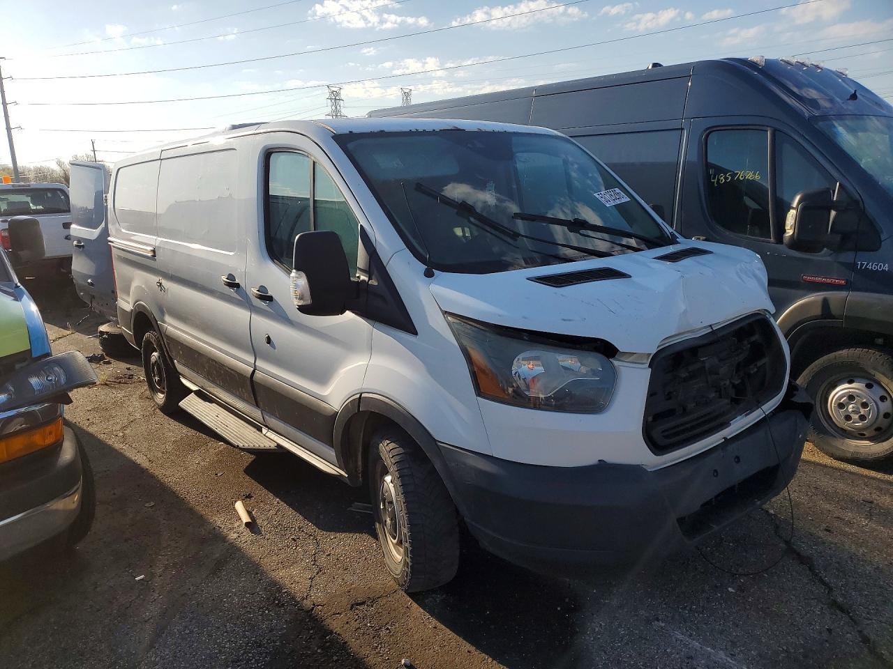 2017 Ford Transit T-250 - Image 4